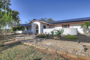 Casa Bonita: Scenic Hill Country Views!